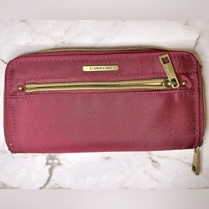 Travelon Single-zip RFID Blocking Polyester Travel Wallet in Poppy